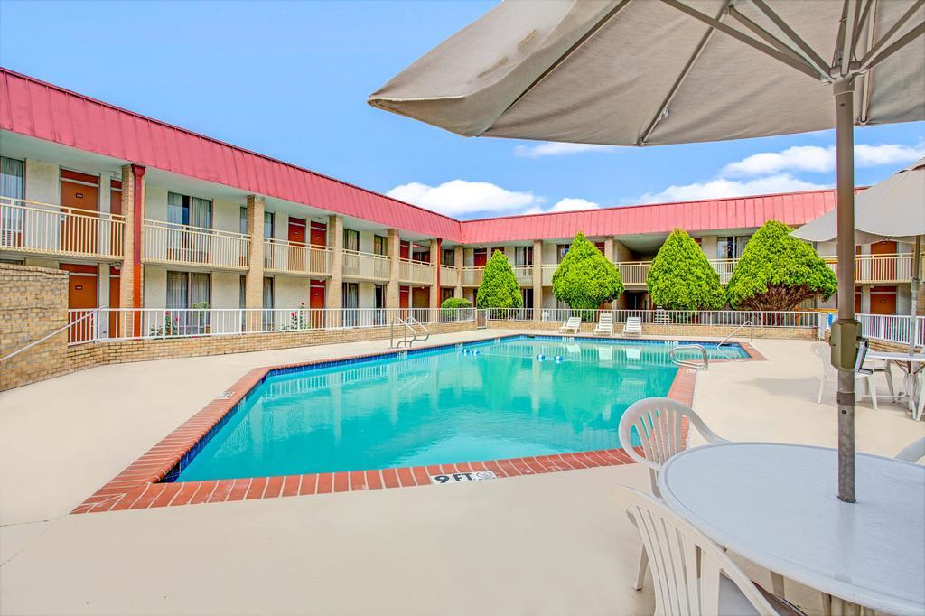 Knights Inn Memphis Airport Ngoại thất bức ảnh