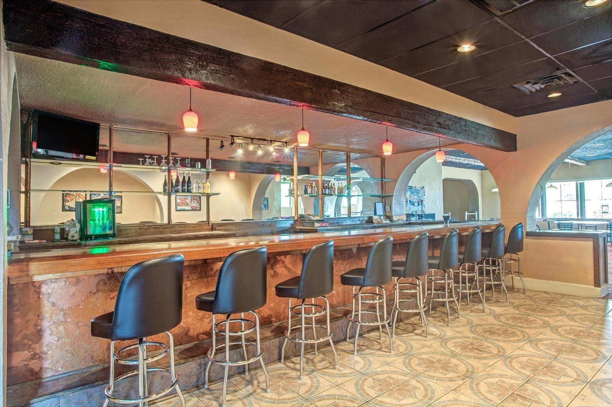 Knights Inn Memphis Airport Ngoại thất bức ảnh
