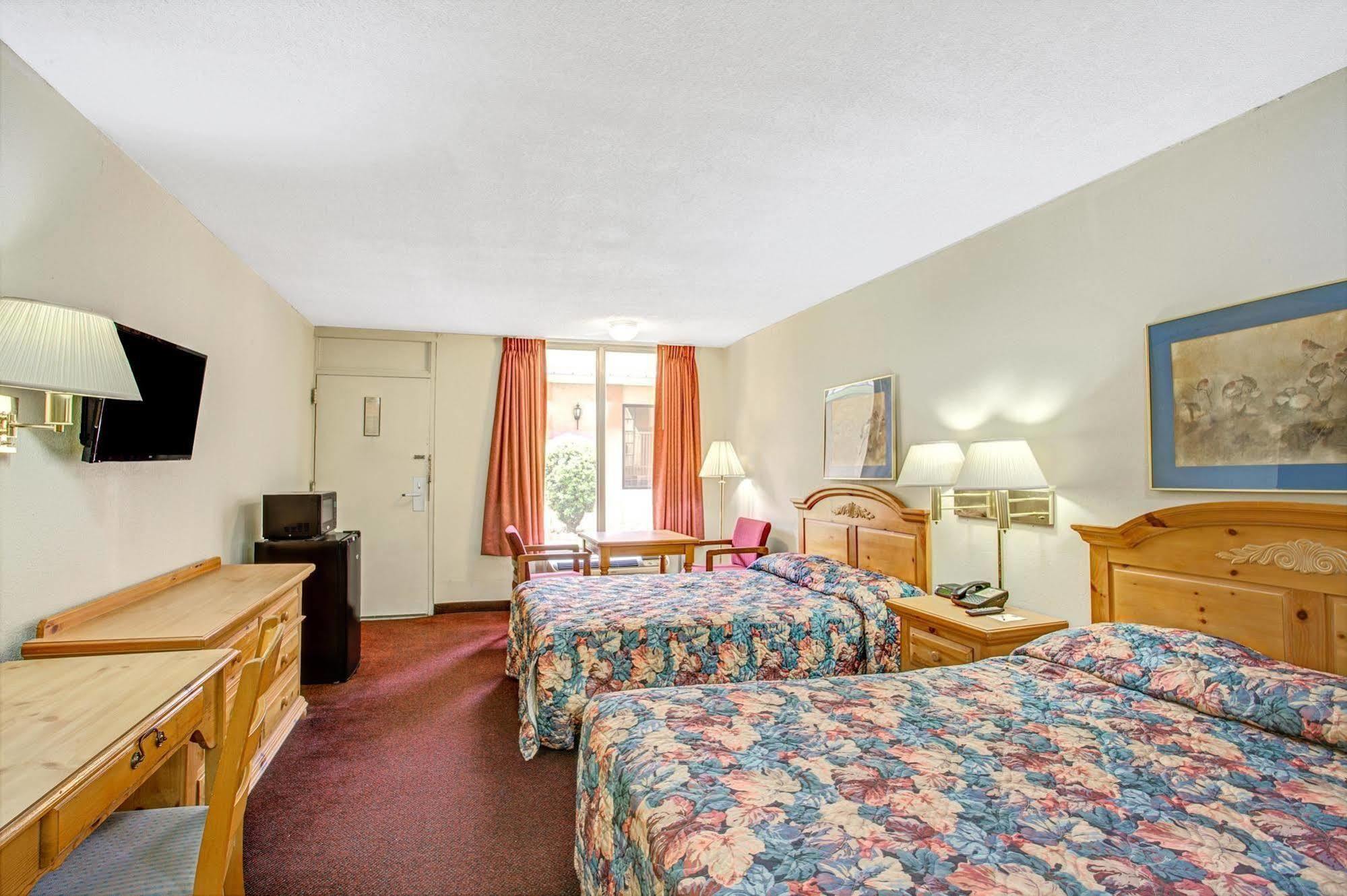 Knights Inn Memphis Airport Ngoại thất bức ảnh
