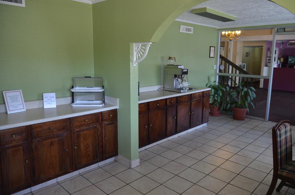 Knights Inn Memphis Airport Ngoại thất bức ảnh